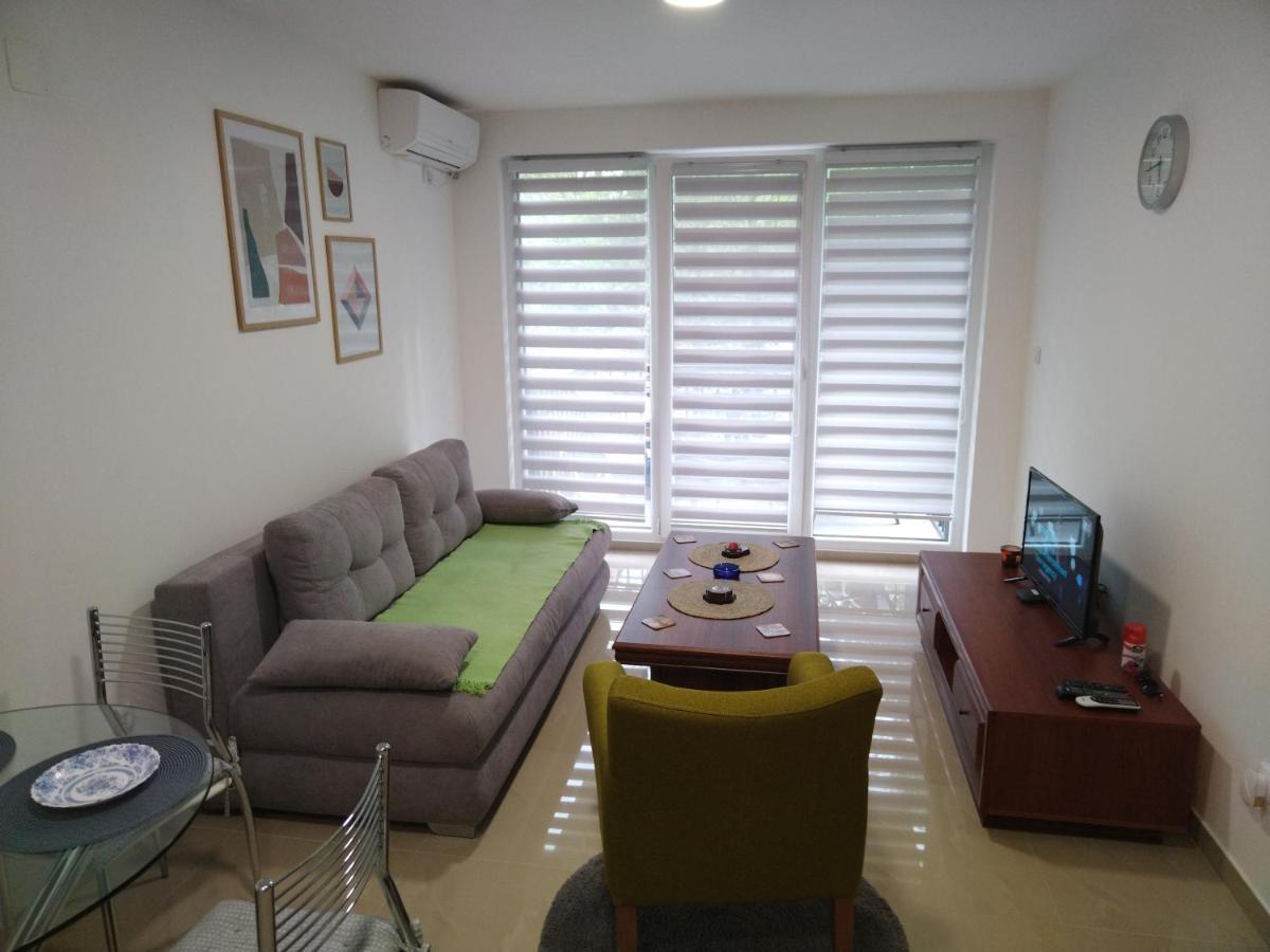 Apartman "N" Srebrno Jezero Ostrovo エクステリア 写真